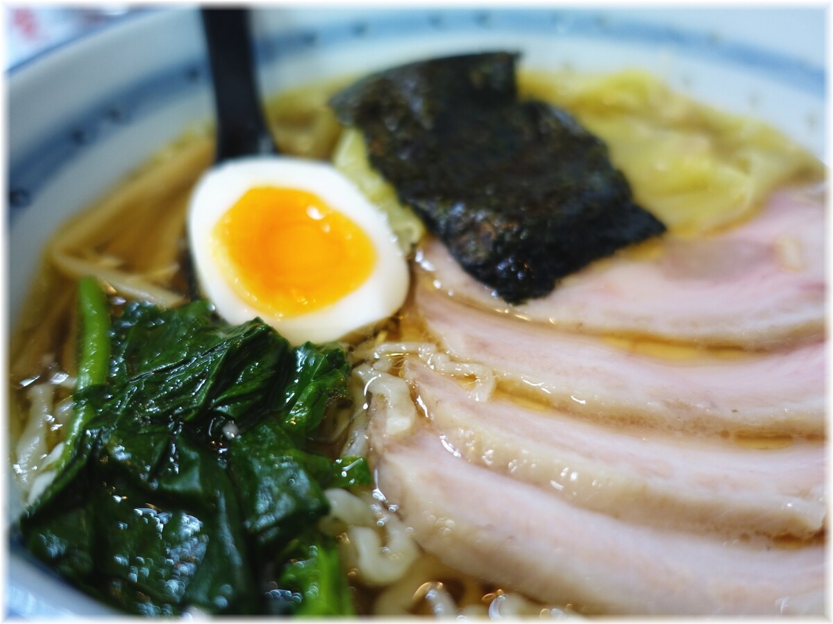 ○政(まる政) 叉焼ワンタン麺の具2
