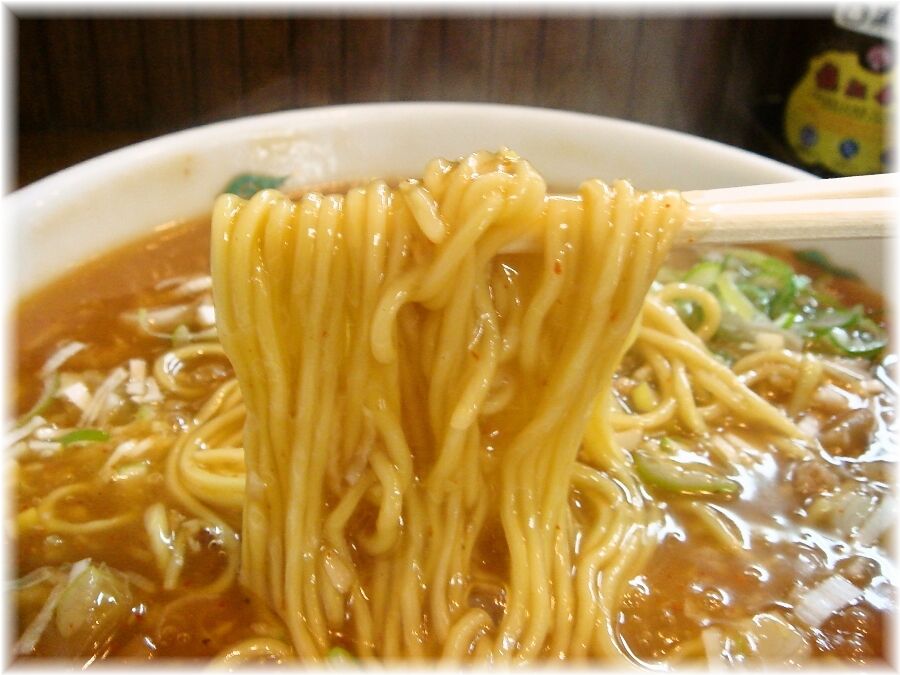 北京 タンタンメンの麺