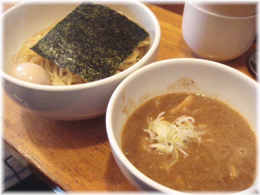 虎愼 味玉濃厚ニボつけ麺