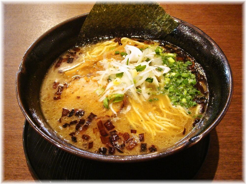 らうめん纏 特製焦がし醤油白湯らうめん