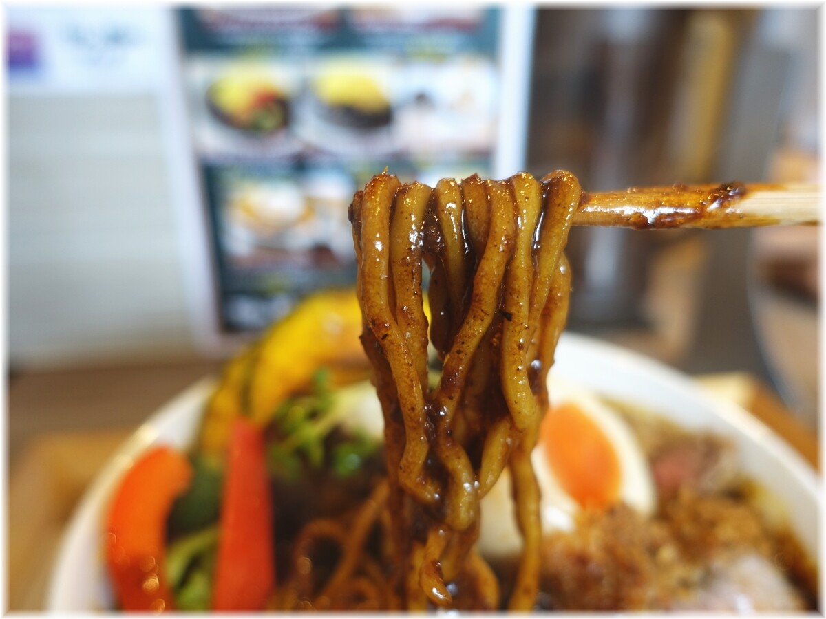 カレと。Men カレMEN.typeSの麺