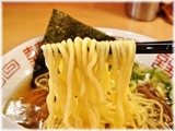 椿華亭 中華そば(煮干し多し)の麺