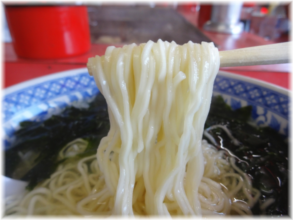 厚木ラオシャン ワカメタンメンの麺