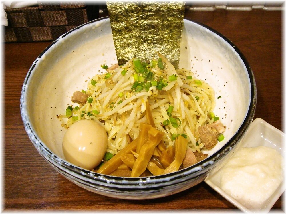 麺場ながれぼし 塩あえそばたまご入り