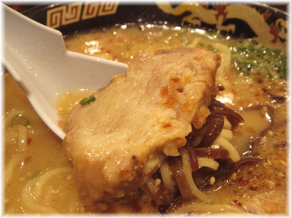 豚とろデイトス店 味玉らーめんのチャーシュー