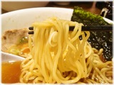 汁八番 煮干し醤油らぁめんの麺