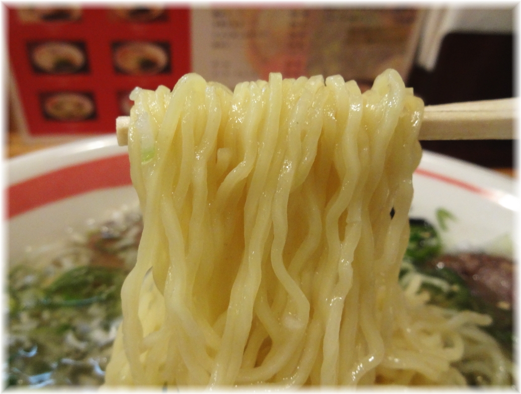 ちばき屋 牛タン塩そばの麺