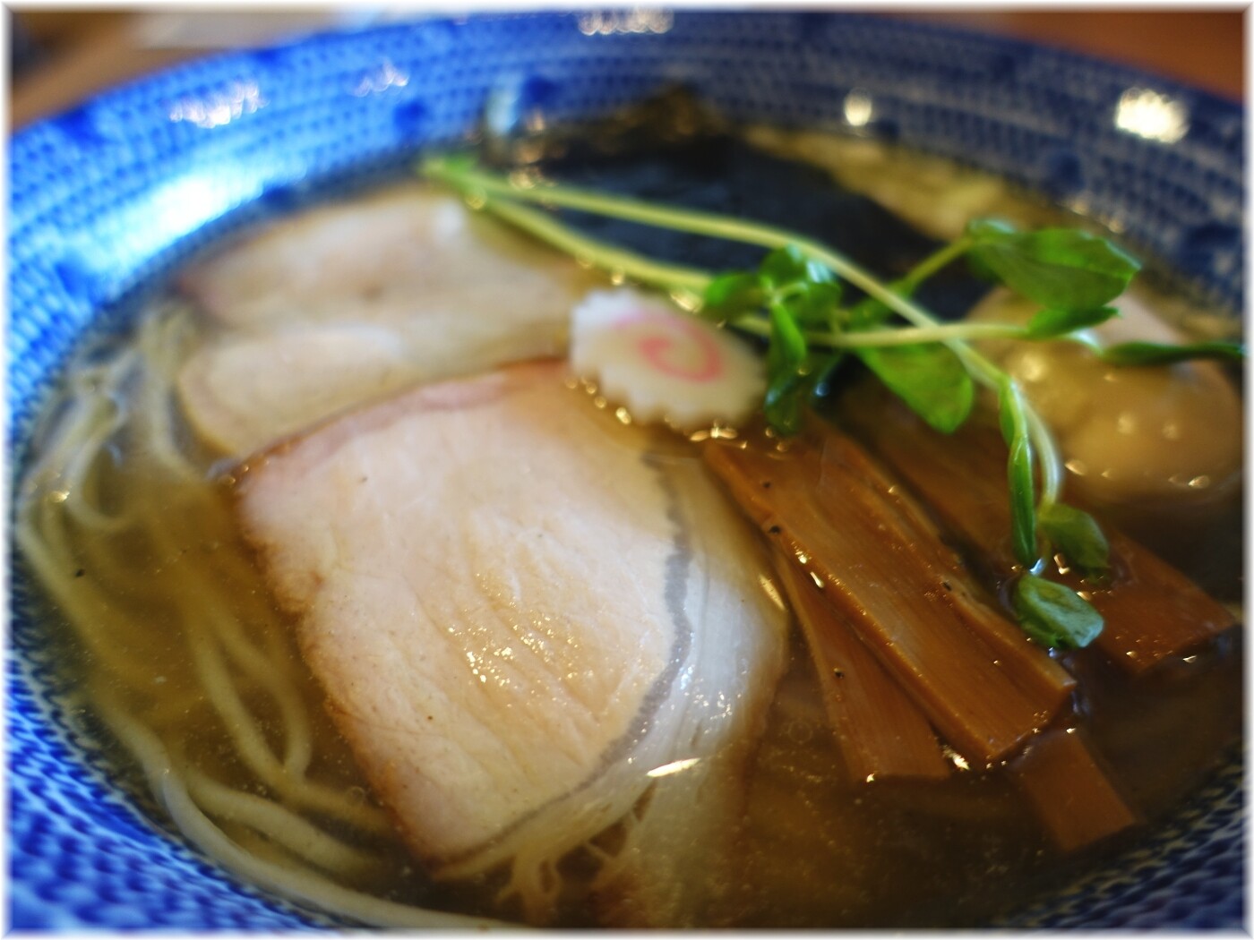きく屋 煮干中華煮玉子入りの具