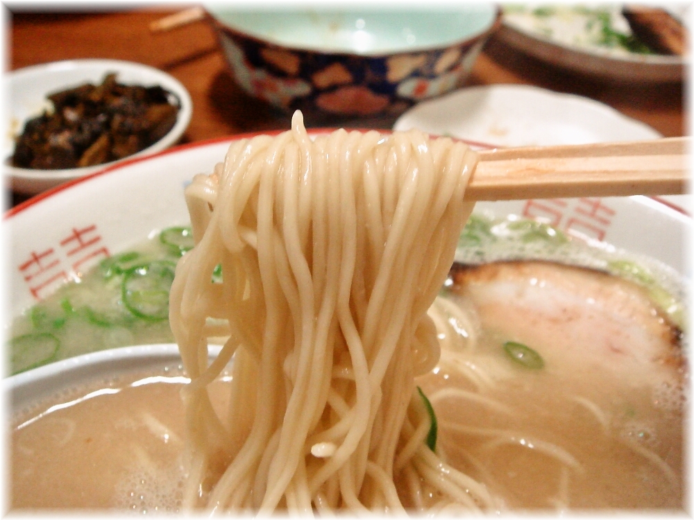 麺屋多吉 ラーメンの麺