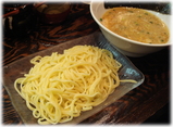 蕾 豚骨醤油つけ麺