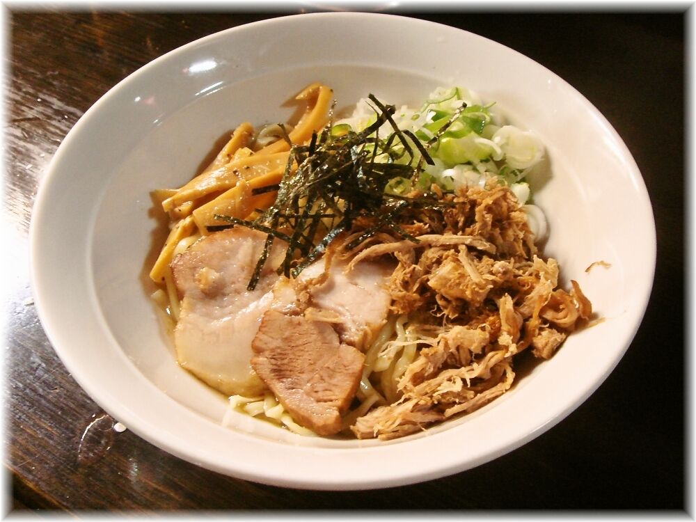 あかこっこ 極肉煮干油そば