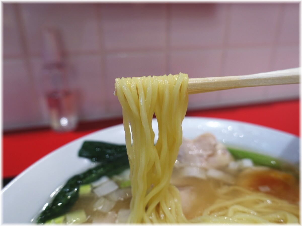 鳥藤とりそばスタンド グランスタ東京店 むしどりそばの麺