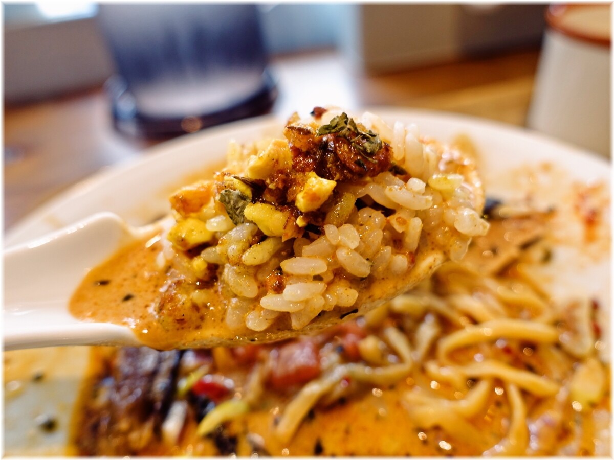 点と線.自家製カレーナッツごはん2