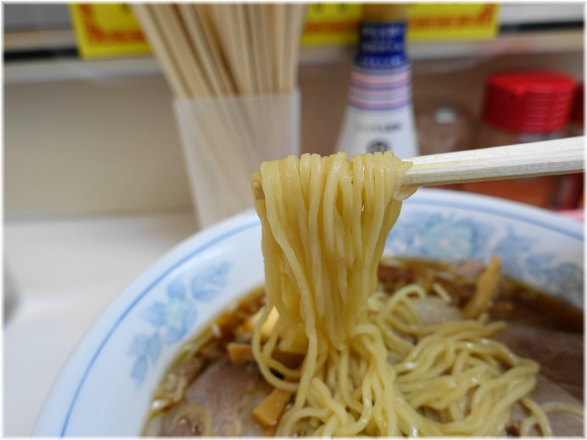 中華料理博龍 チャーシューメンの麺