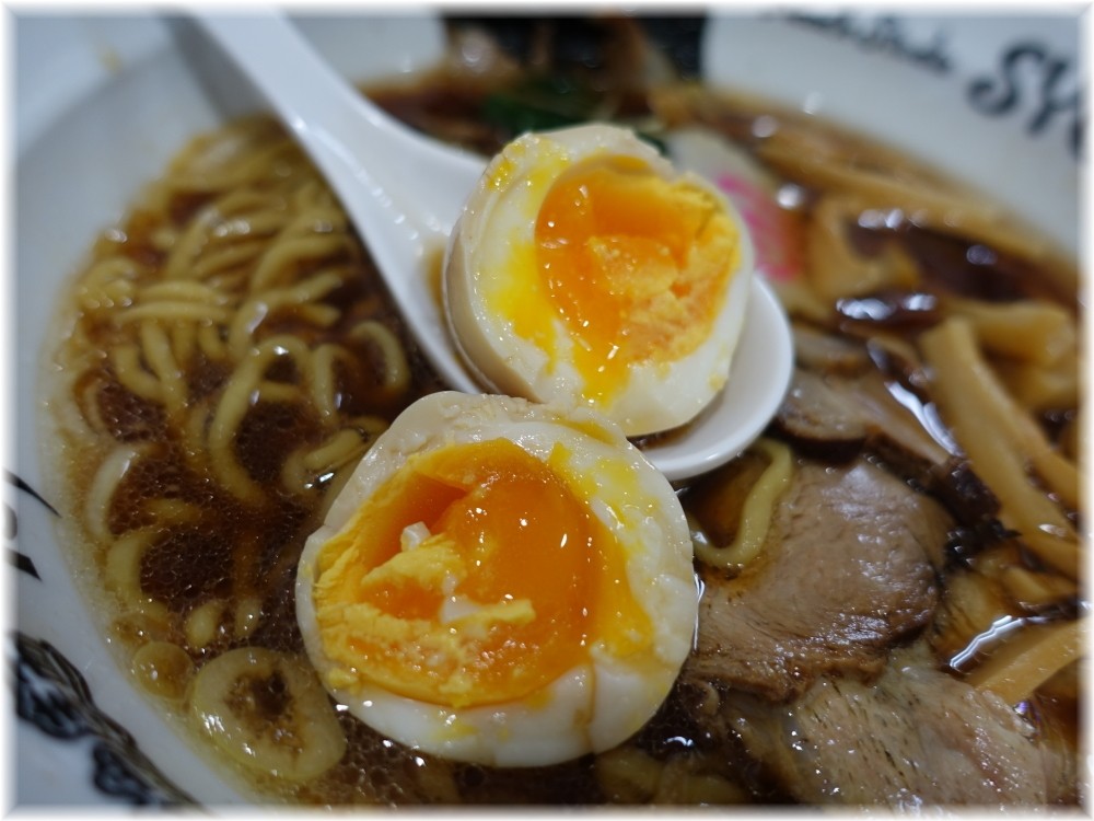 Noodle Studio SYU 周 醤油らーめん全部乗せの味玉