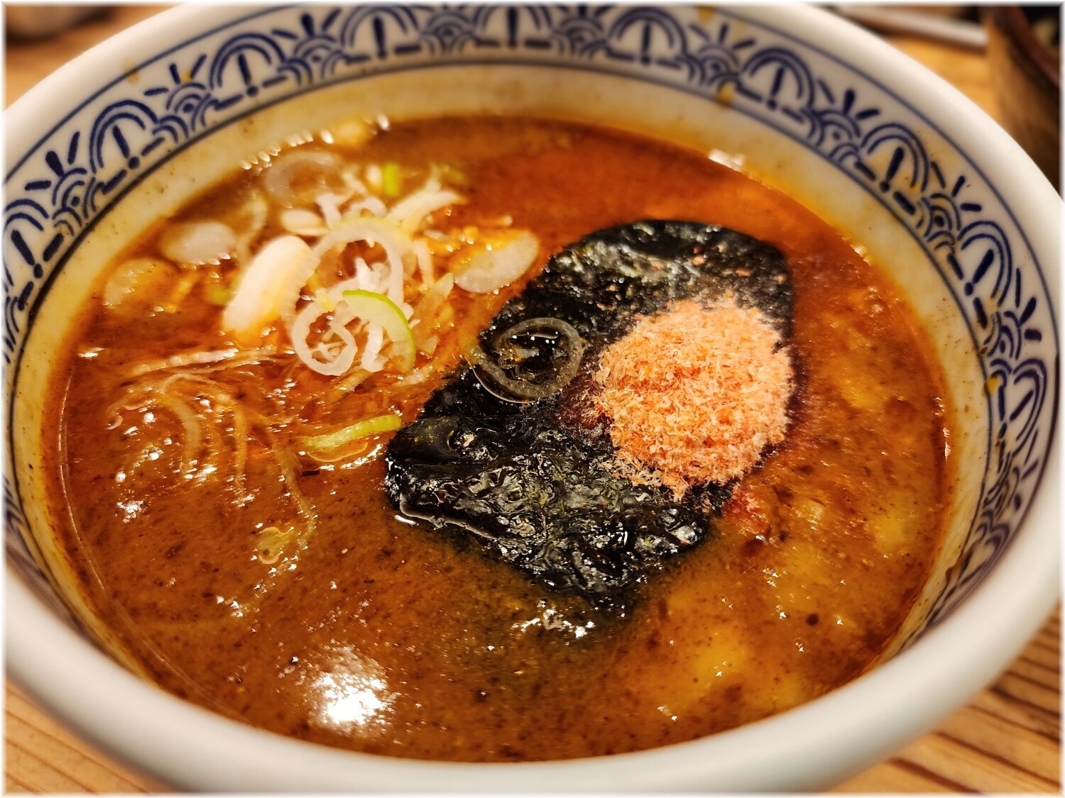 三田製麺所18 濃厚海老つけ麺のつけ汁