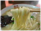 精養軒 味自慢ラーメンの麺