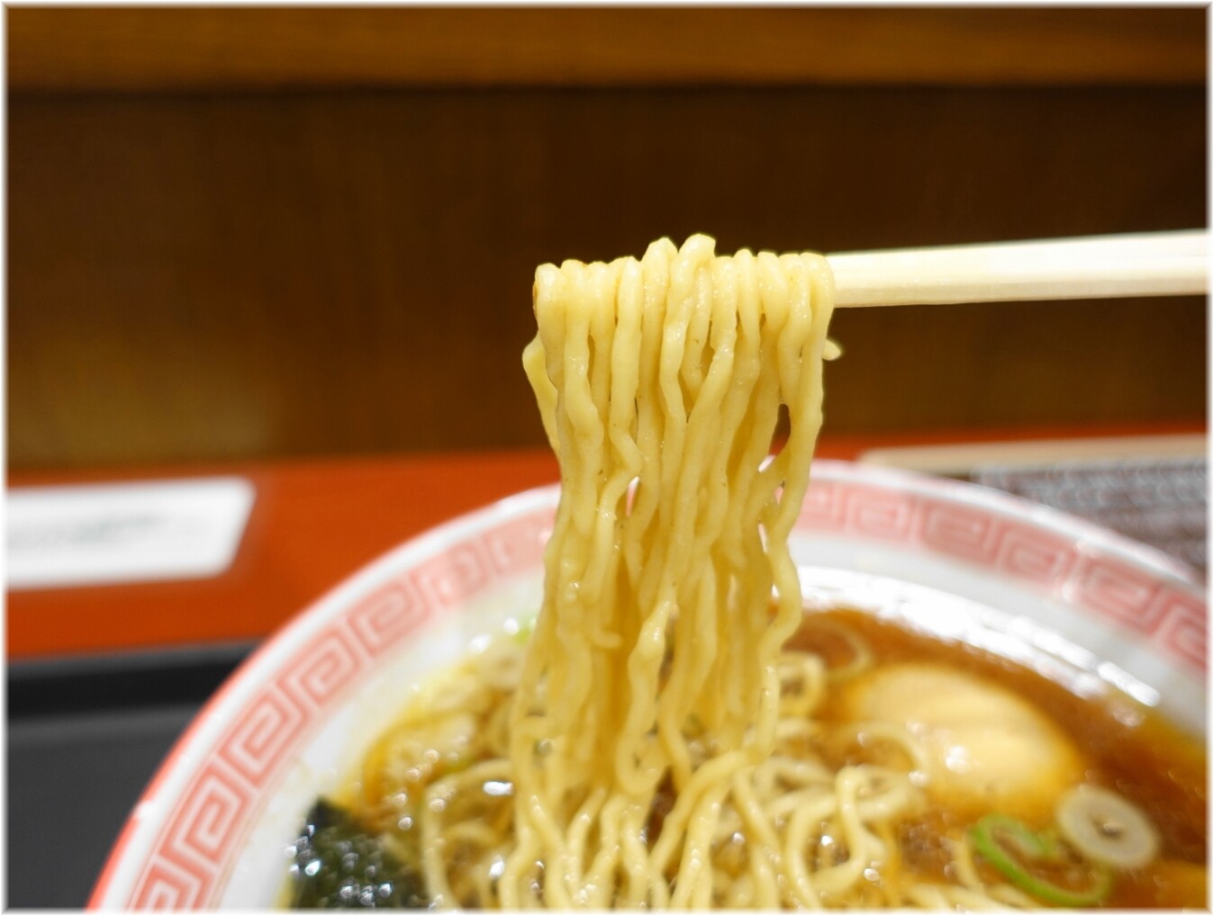 春木屋ラゾーナ川崎プラザ店 味玉中華そばの麺
