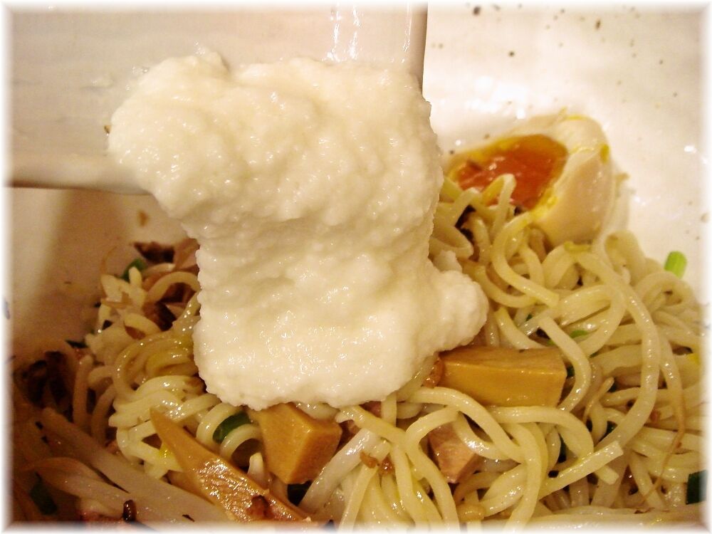 麺場ながれぼし 塩あえそばたまご入りにとろろ
