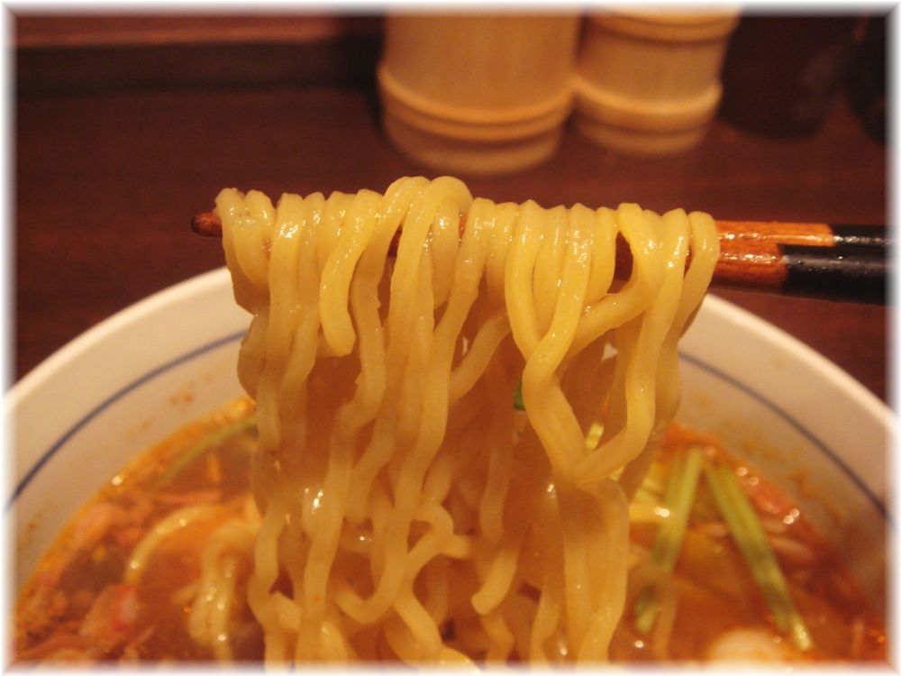It's shrimp エビ麺の麺