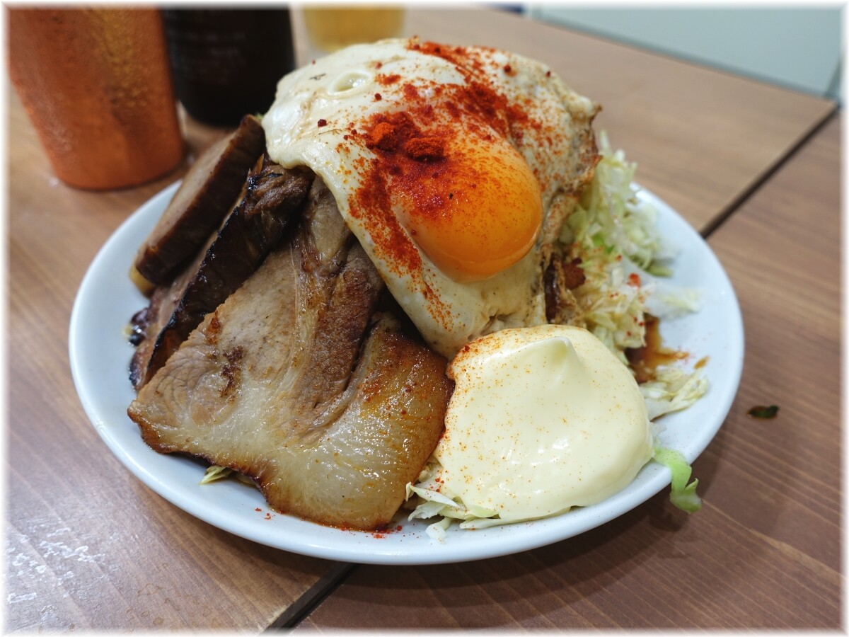 スタンド富士浜松町店 チャーシューエッグ