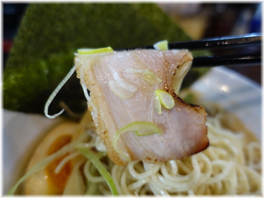 麺屋一寸 特製中盛淡麗煮干らーめんのチャーシュー