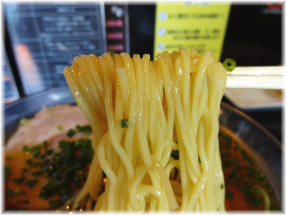さいころ 120%煮干し冷しそばの麺