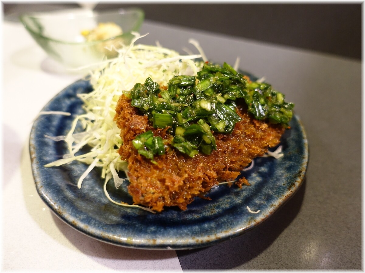 北まる(北〇) サバのフライにニラダレ