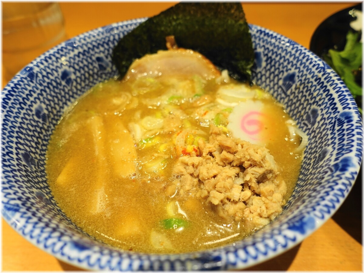 六厘舎2 特製朝の生七味つけめんのつけ汁