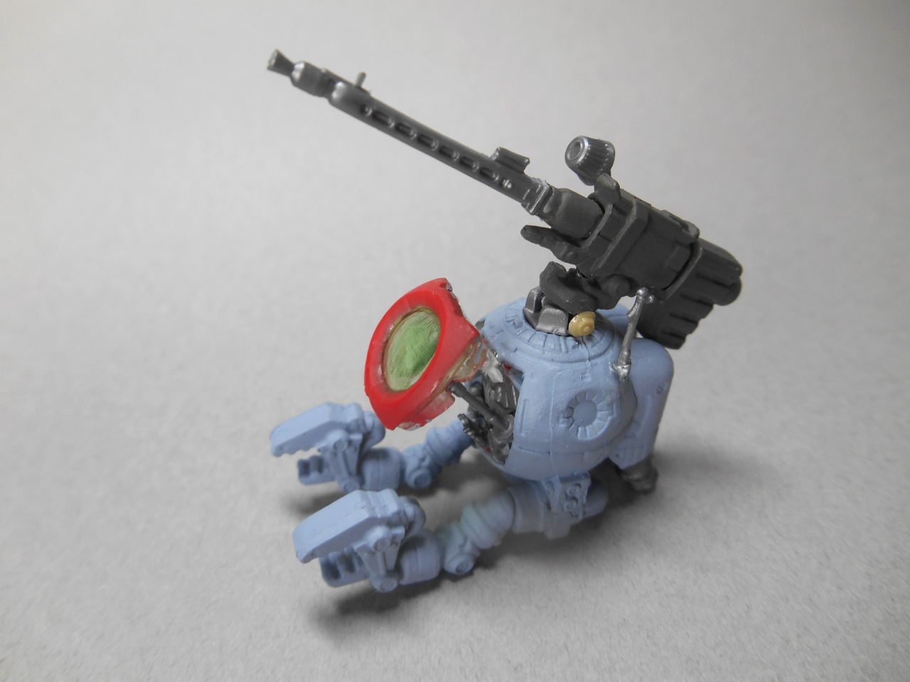 ガンダムコンバージ ボール格納庫①（タミヤ1/35ドイツ小火器セットで