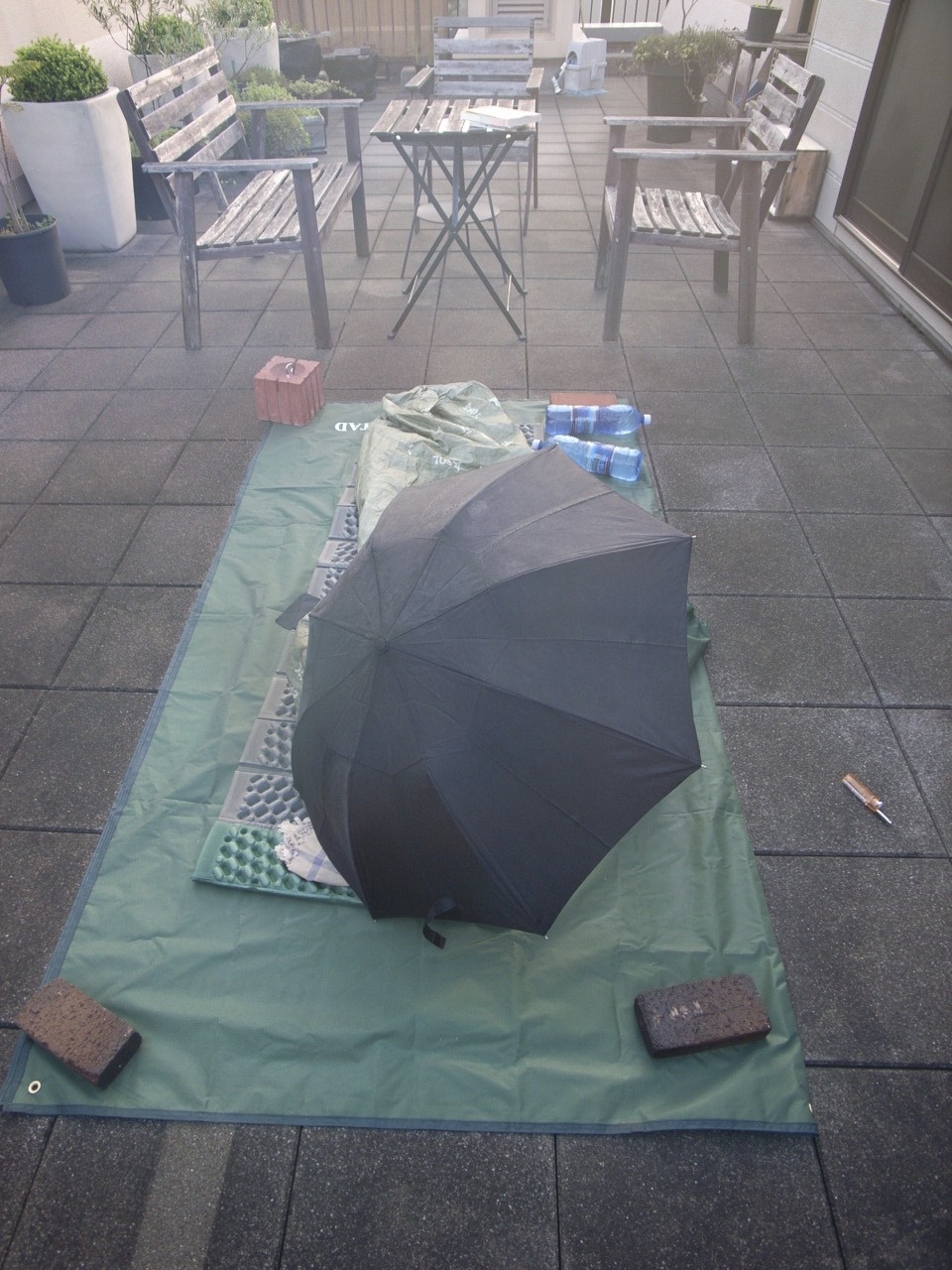 シュラフだけで寝てみる 息子編 Outdoor Life Designs シュラフだけで寝てみる 息子編 Outdoor Life Designs