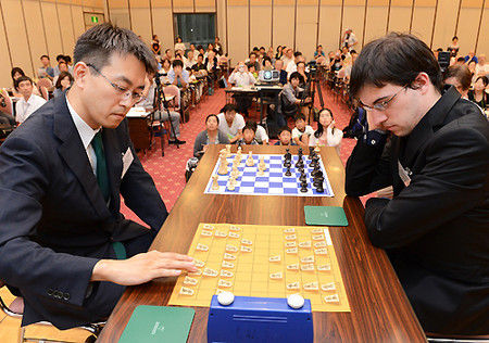 羽生善治伝説、チェス対決写真