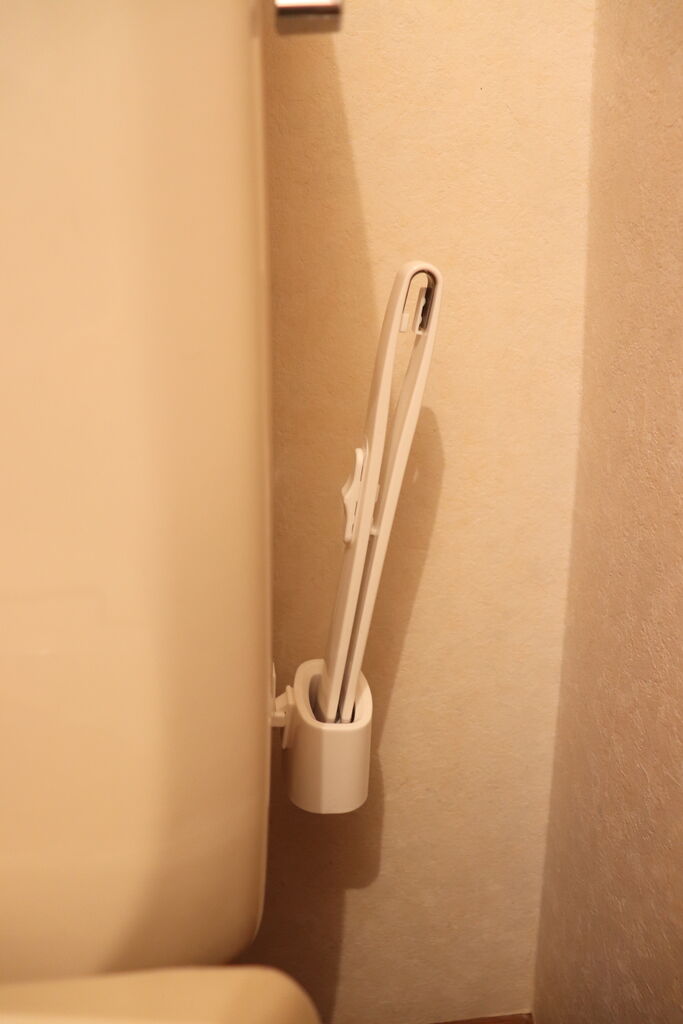 セリア トイレで浮かせる収納方法とリモコンの定位置 やさしい時間と もたない暮らし Powered By ライブドアブログ