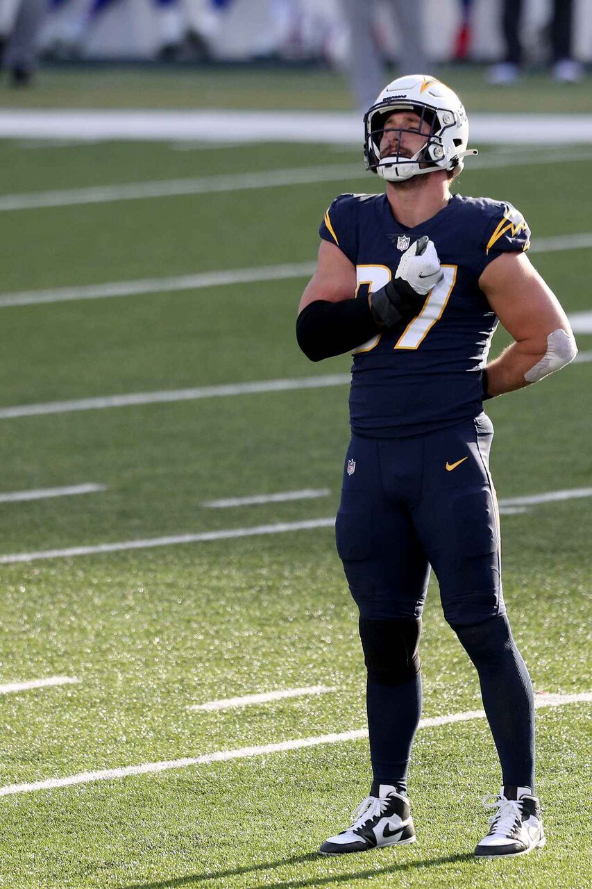 進撃の巨人 日本人俺ら向けのはずなのになぜか海外nfl界隈で流行する ハドル速報 アメフトまとめサイト