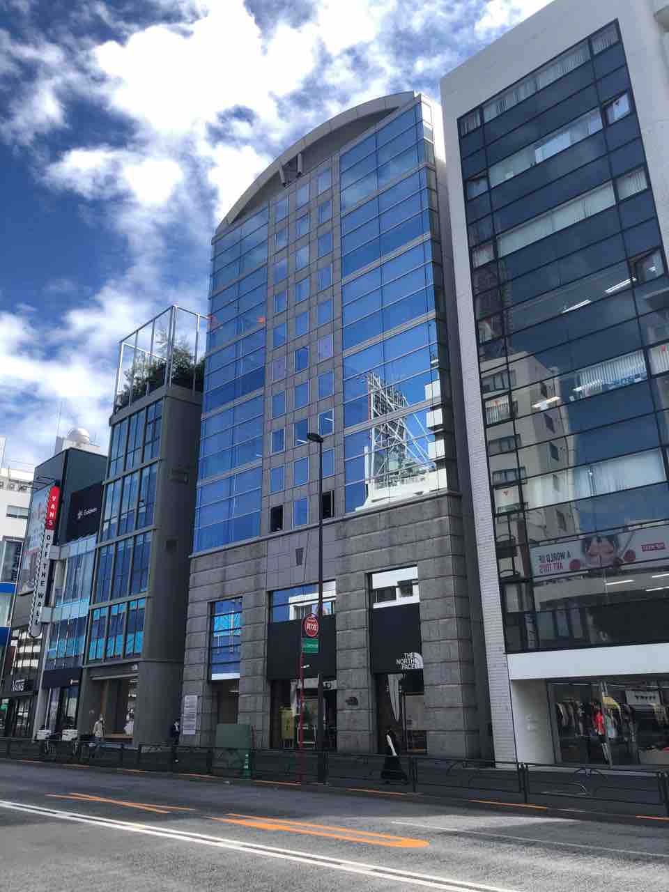 原宿ソフィアビルの入居テナント企業 オフィスビルの入居テナント企業について調べるお
