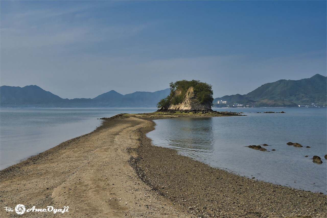 大角豆島 海底を歩く 干潮時のみ島まで渡れる道が出現 絶景に出逢いたくて ひとり旅 ワンシーンに想いを込めて