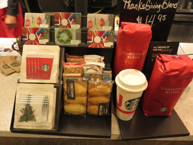 スターバックスクリスマスカードとカップ