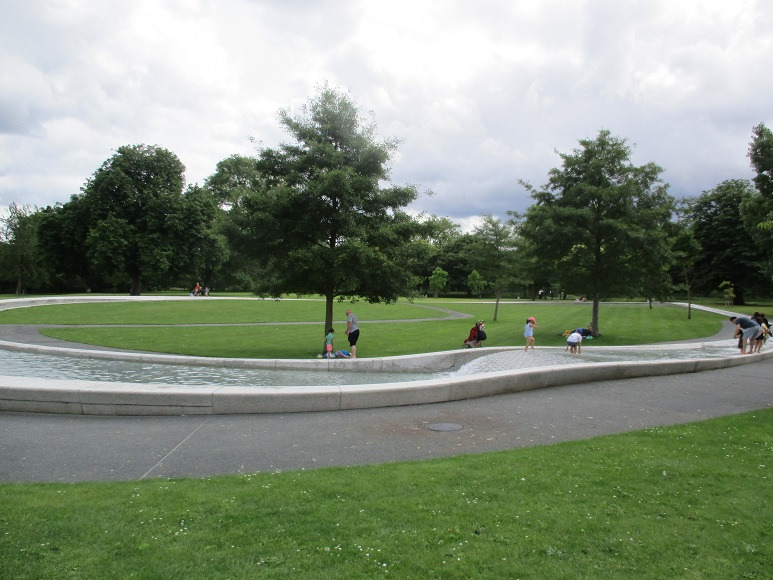 b5ec7dc8.jpg