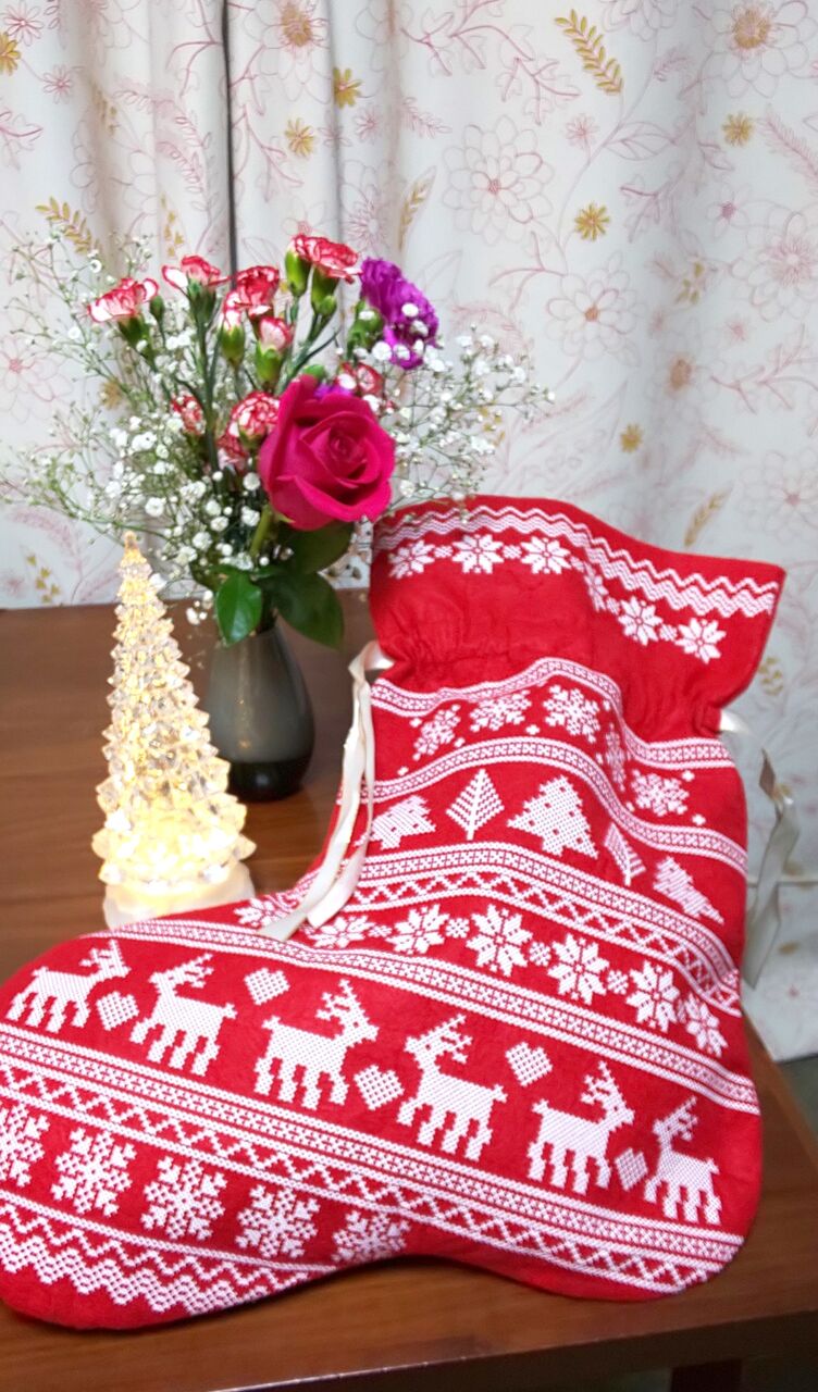 クリスマスイブ 田舎から都会へ引きこもり編み物生活