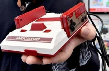 【ファミコンミニ転売】店員「希望小売価格の倍以上に盛ったｗでも完売ｗｗｗ」→炎上、店も特定で逃亡