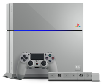 「PS4 20周年アニバーサリーエディション」 1500万円で落札された刻印モデルは取引不成立に・・・→しかしソニーが神対応！！(´；ω；｀)