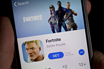 【絶望】EPIC「どうすればいいんだ…」林檎Googleに喧嘩を売ったFortnite、ユーザー6割減問題