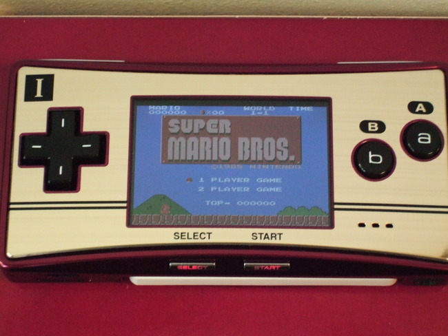 ゲームボーイミクロサイズのゲーム機って他にある？