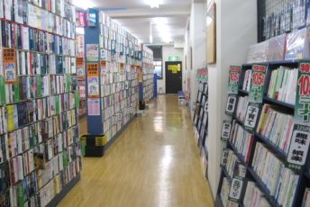 みんなゲームソフトどこで買ってる？→もっとも多かった回答は