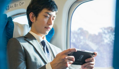 電車でSwitch遊んでる人を殆ど見たことないんだが