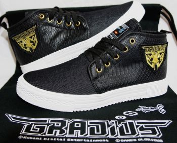 グラディウス30周年記念スニーカー「Game Master 80」発売決定