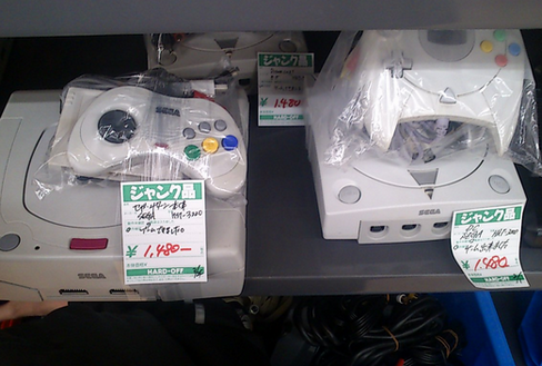 今のプレステってちょっと前で言う「セガサターン」「ドリームキャスト」「ワンダースワン」の位置