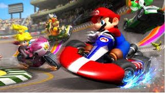 ゲーム屋「『マリオカート8』のおかげで久しぶりにゲーム屋さんらしいワイワイガヤガヤ、ゲームの楽しさが伝わってきます」