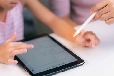 【デジタル教科書】日本人はバカになる？脳科学が証明、タブレット＆キーボードで「分かった気になる」子どもが増える