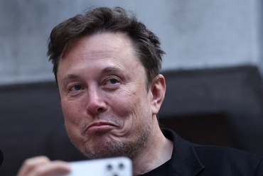 30689